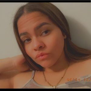 Meet your Posher, Angelina